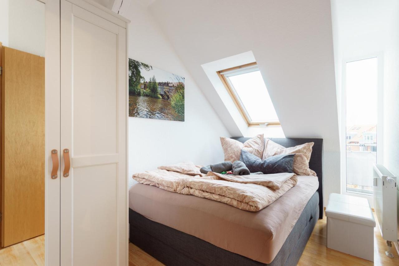 Wohnung Mit Blick Auf Die Zitadelle Petersberg - 3 Zimmer Erfurt Esterno foto