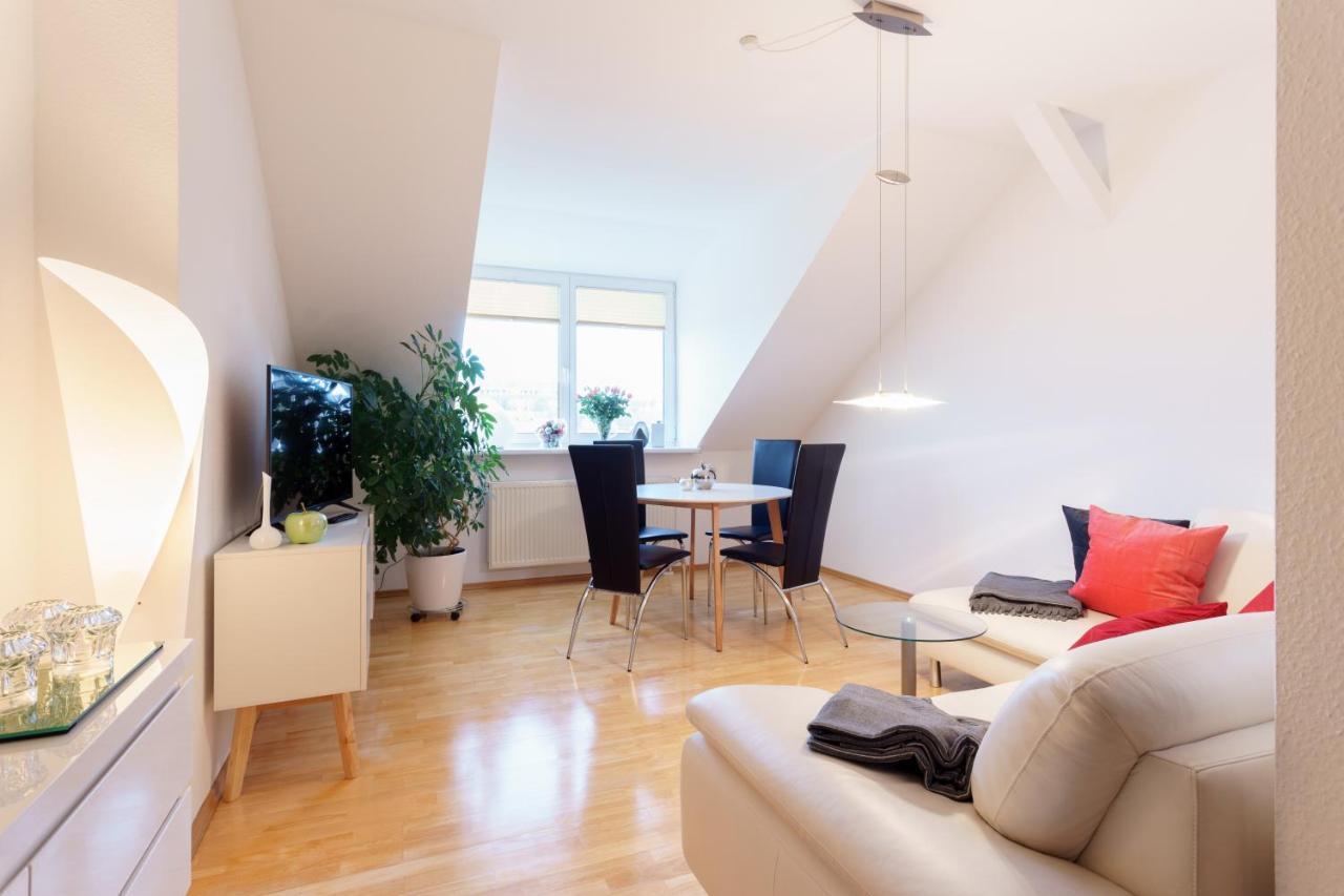 Wohnung Mit Blick Auf Die Zitadelle Petersberg - 3 Zimmer Erfurt Esterno foto