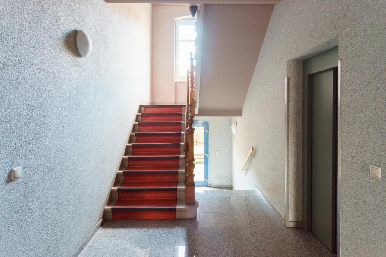 Wohnung Mit Blick Auf Die Zitadelle Petersberg - 3 Zimmer Erfurt Esterno foto